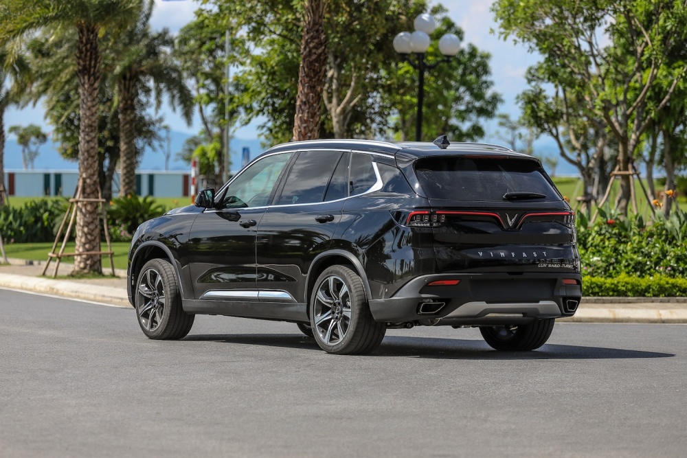 Giá VinFast Lux A2.0 Turbo Cũ - Khám Phá Thị Trường Ô Tô Sang Trọng