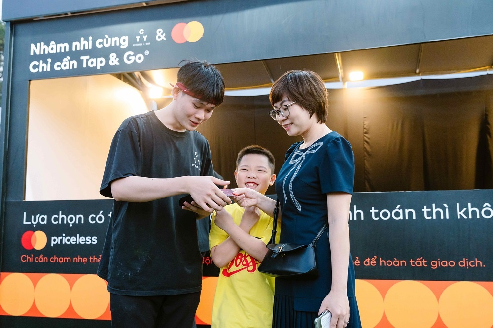 Yên tâm thanh toán mọi lúc, mọi nơi với Mastercard