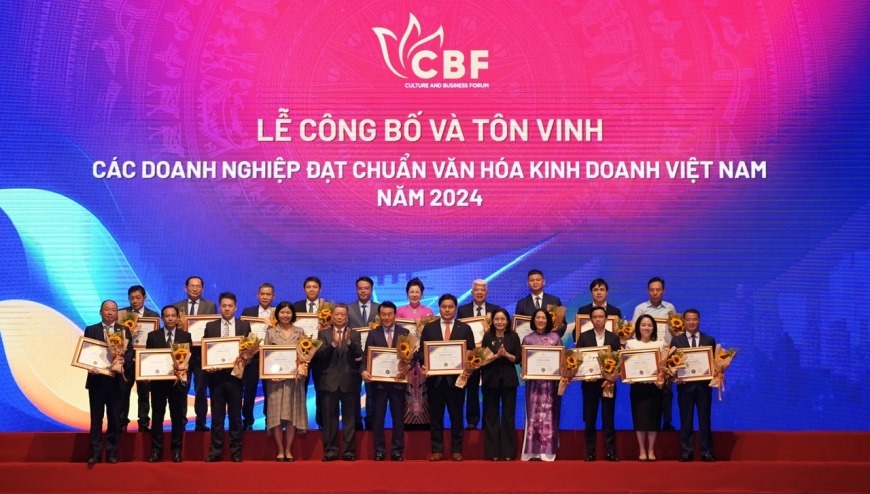 Agribank được vinh danh doanh nghiệp đạt chuẩn Văn hóa kinh doanh Việt Nam năm 2024