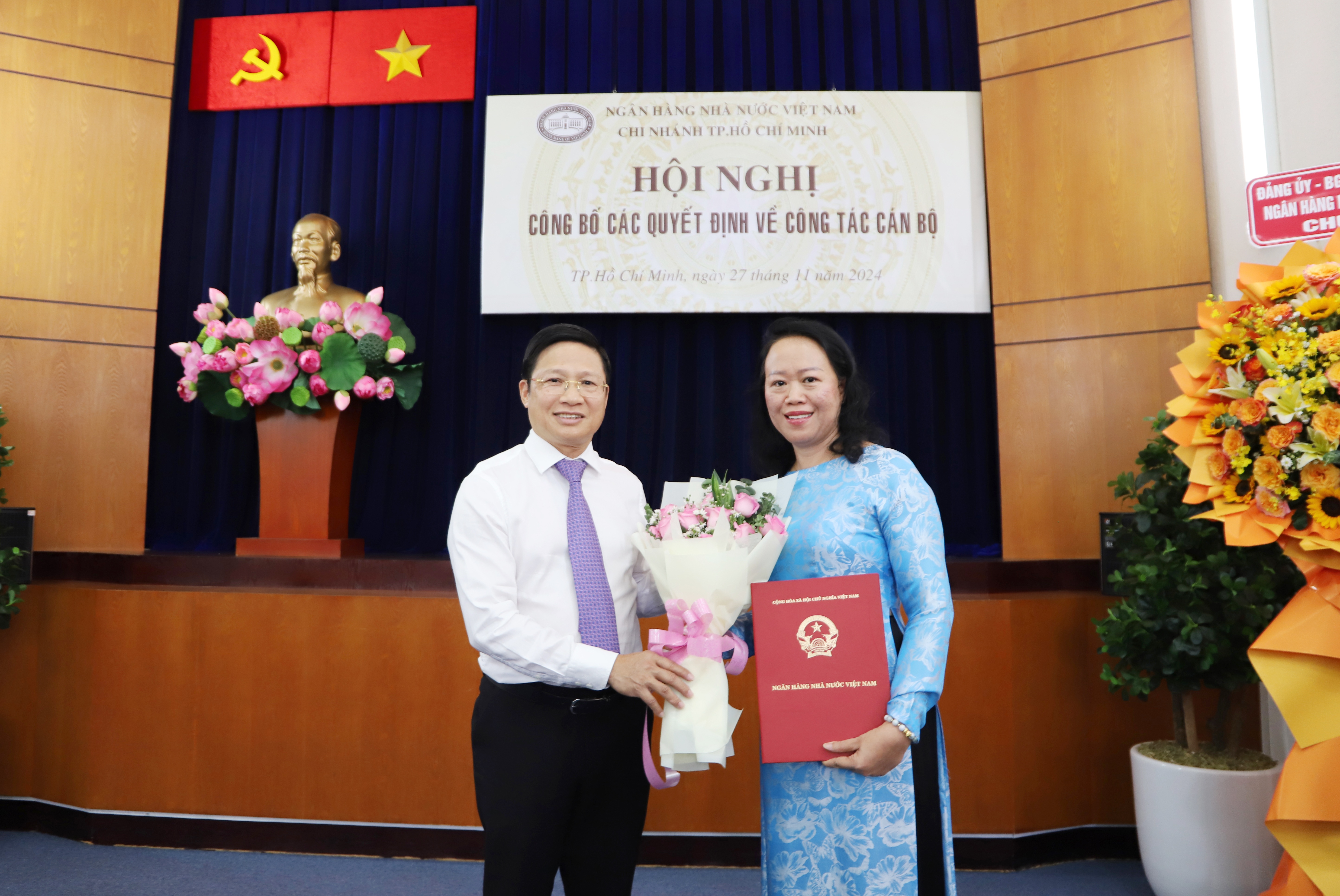 pho-giam-doc-lien20241127120141.jpg