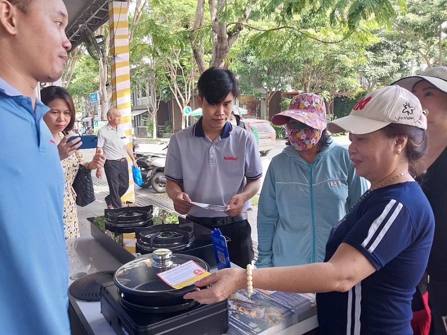 Liên kết bán hàng lưu động để bình ổn thị trường Tết