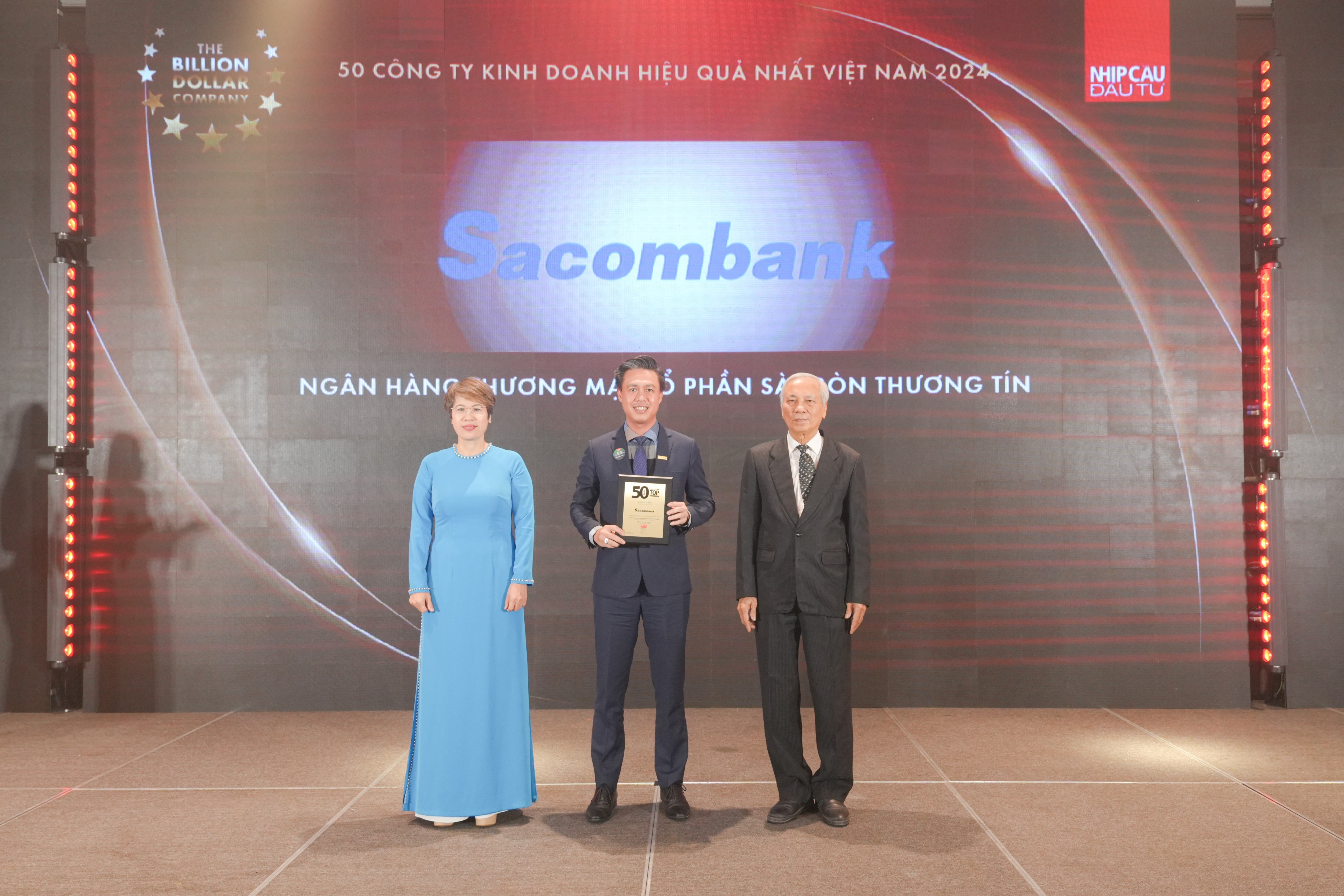 Sacombank lần thứ 3 vào “Top 50 công ty kinh doanh hiệu quả nhất Việt Nam”