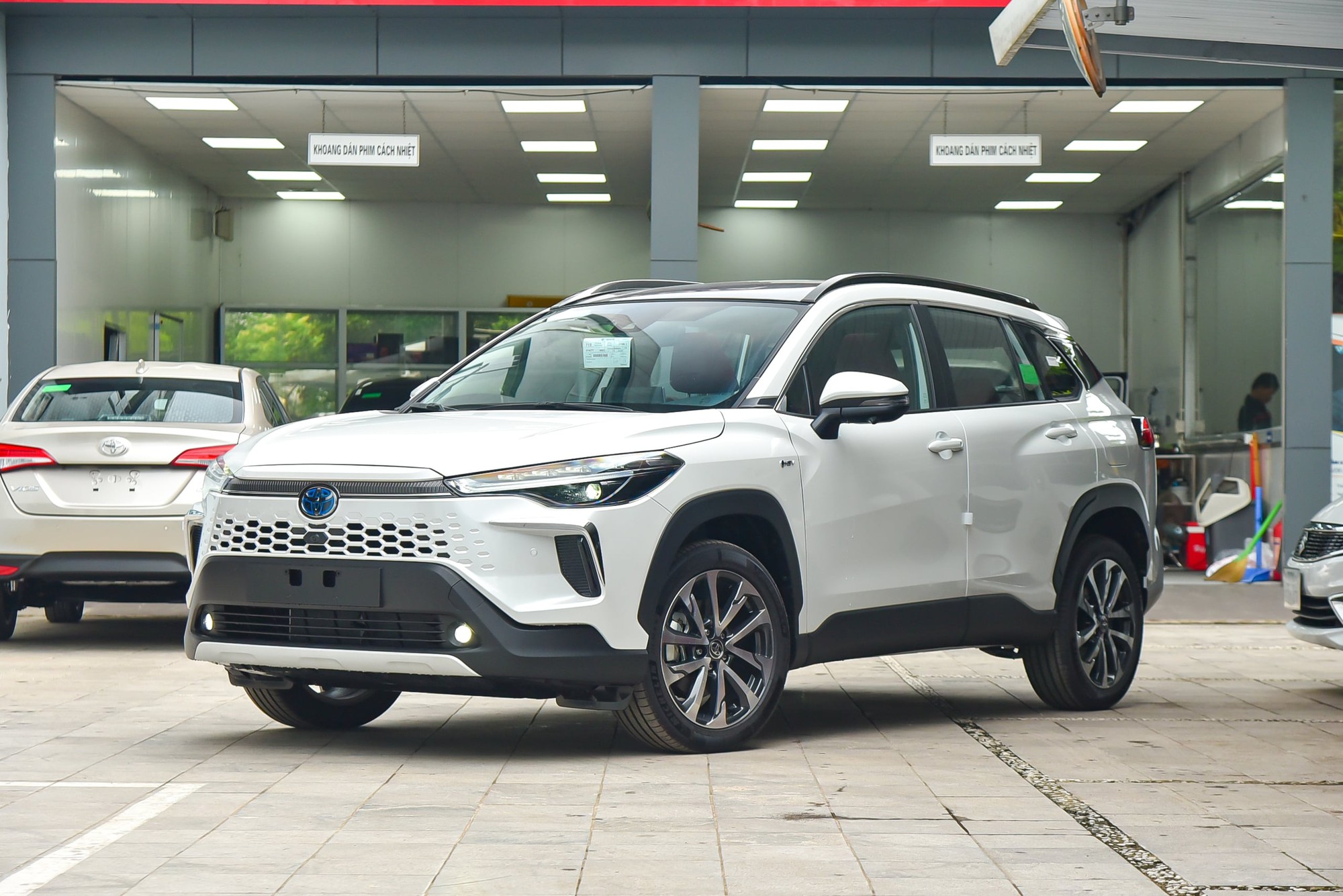 7 xe hybrid ra mắt Việt Nam 2024: 'Ăn xăng như ngửi' chỉ 1,4 lít/100km, nhiều nhất cũng chỉ 7,7 lít/100km- Ảnh 2.