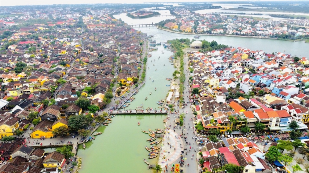 Cùng với Nha Trang, Hội An  nằm trong danh sách 25 điểm đến hàng đầu châu Á năm 2025 vừa được Tạp chí du lịch hàng đầu thế giới Travel & Leisure  công bố 