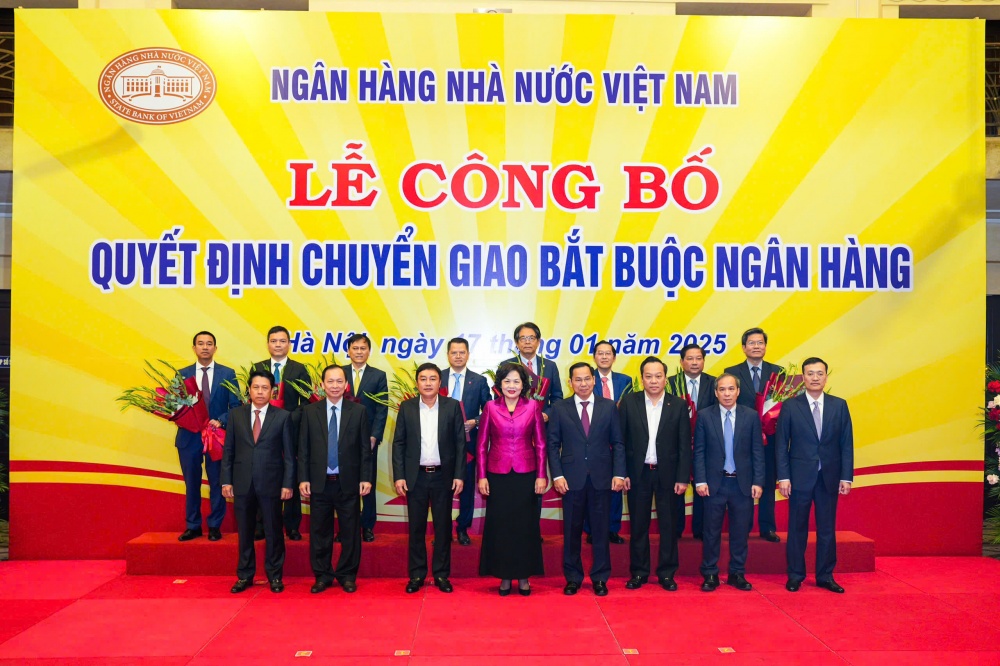 Công bố quyết định chuyển giao bắt buộc 2 ngân hàng