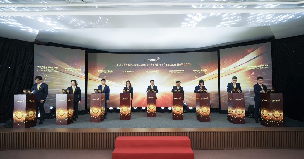 LPBank: 8 khối nghiệp vụ cam kết thực hiện mục tiêu kinh doanh năm 2025