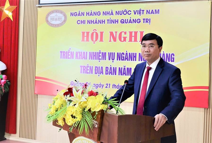 Đồng chí Nguyễn Đức Đồng – Tỉnh ủy viên, Giám đốc NHNN chi nhánh tỉnh Quảng Trị phát biểu