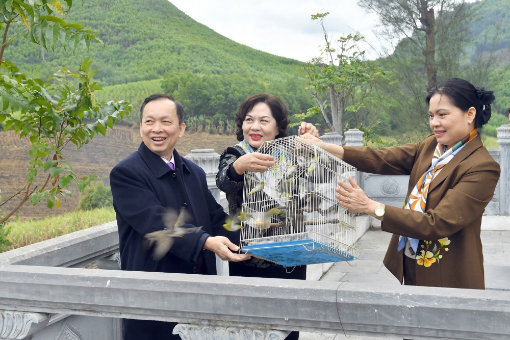 Phát động Tết trồng cây và chương trình chung tay xóa 1.000 căn nhà tạm, nhà dột nát  trong Ngành Ngân hàng