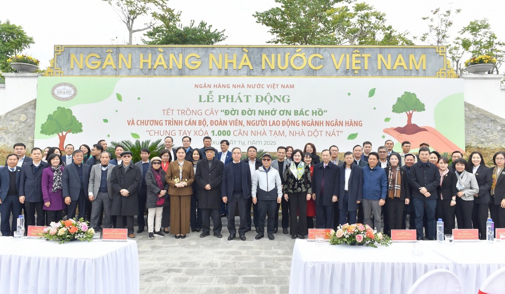 Phát động Tết trồng cây và chương trình chung tay xóa 1.000 căn nhà tạm, nhà dột nát  trong Ngành Ngân hàng
