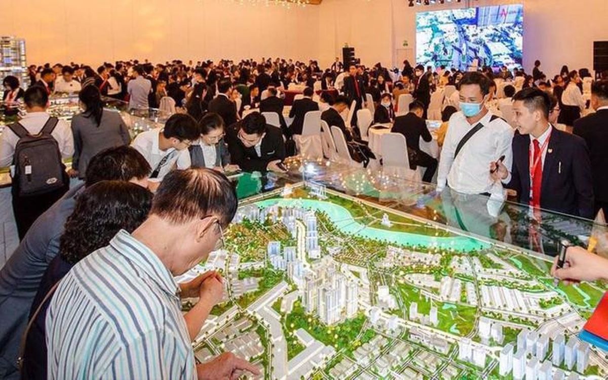 Giá nhà quá cao so với thu nhập trung bình khiến cho nhiều người khó có cơ hội sở hữu nhà ở