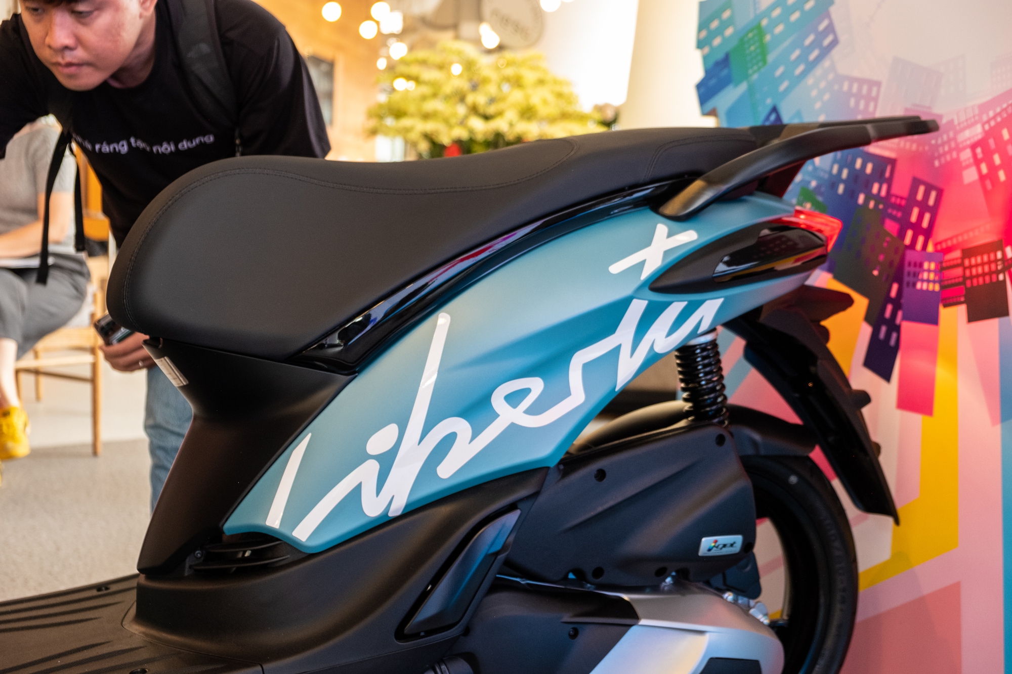 Piaggio Liberty 2025 ra mắt Việt Nam: Giá từ 57,5 triệu, dáng nam tính hơn, đấu Honda SH Mode- Ảnh 13.
