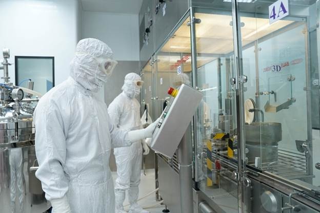 Bên trong nhà máy sản xuất thuốc đạt chất lượng EU-GMP của Imexpharm. Ảnh: Imexpharm