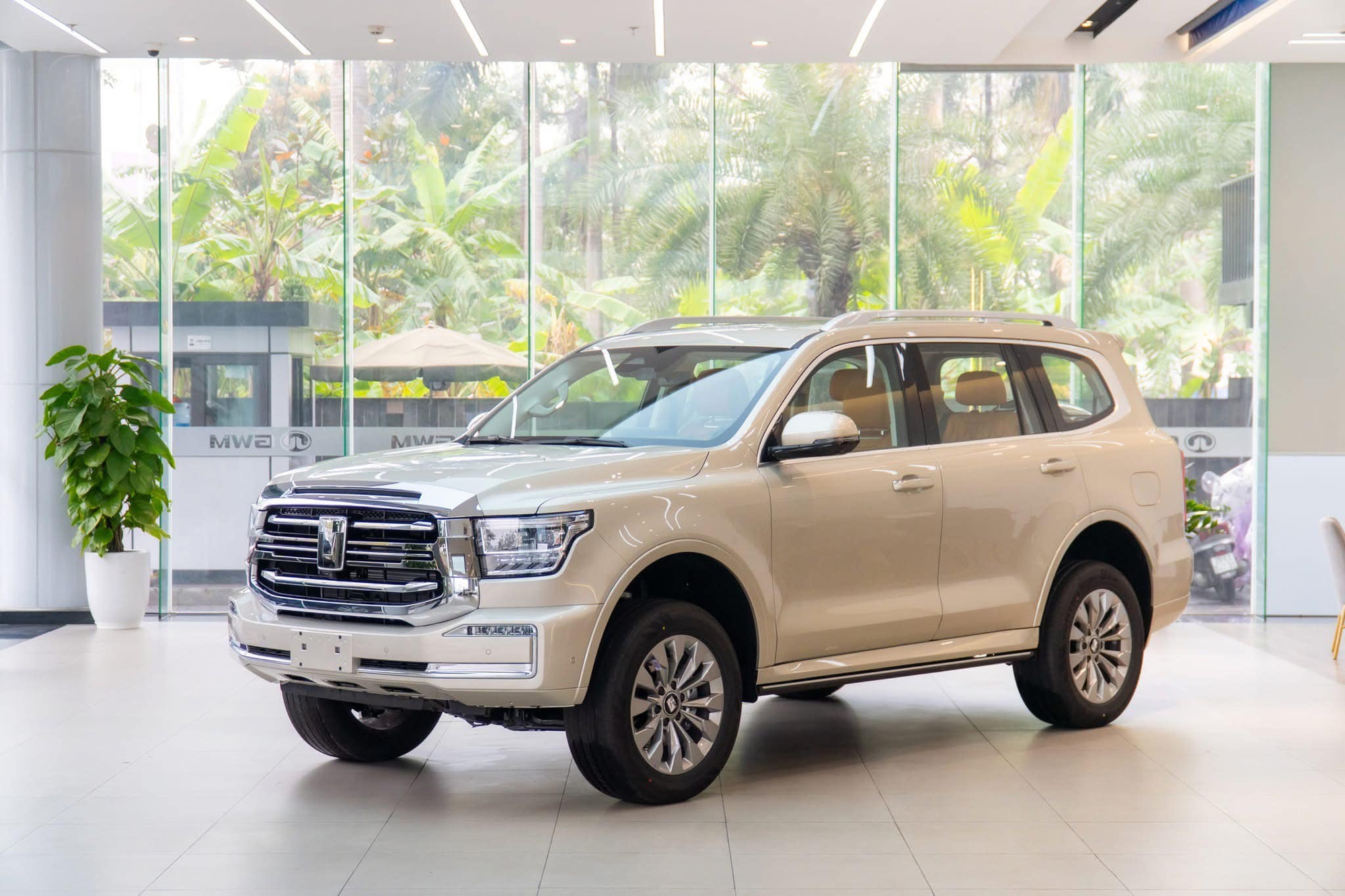 Rộ bảng giá tiền tỷ của loạt xe GWM vừa về Việt Nam: MPV như Alphard hơn 2,6 tỷ, SUV cỡ Land Cruiser hơn 2,1 tỷ đồng- Ảnh 7. Rộ bảng giá tiền tỷ của loạt xe GWM vừa về Việt Nam: MPV như Alphard hơn 2,6 tỷ, SUV cỡ Land Cruiser hơn 2,1 tỷ đồng- Ảnh 7.