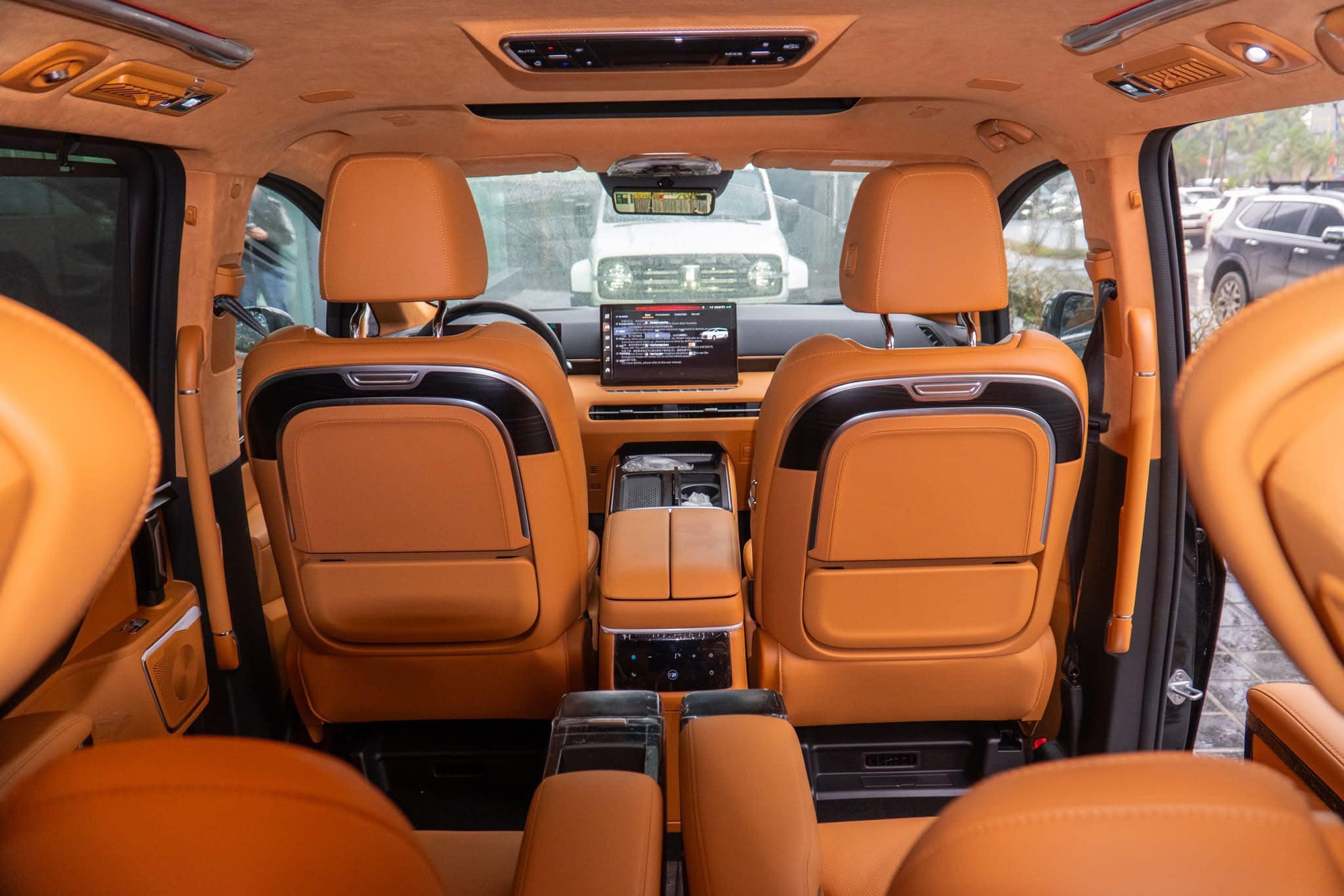 Rộ bảng giá tiền tỷ của loạt xe GWM vừa về Việt Nam: MPV như Alphard hơn 2,6 tỷ, SUV cỡ Land Cruiser hơn 2,1 tỷ đồng- Ảnh 6. Rộ bảng giá tiền tỷ của loạt xe GWM vừa về Việt Nam: MPV như Alphard hơn 2,6 tỷ, SUV cỡ Land Cruiser hơn 2,1 tỷ đồng- Ảnh 6.