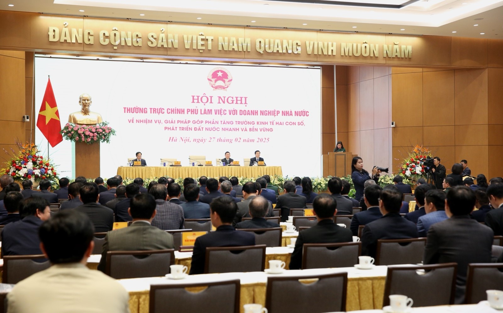 Các NHTM nhà nước cần thêm cơ chế đặc thù để thúc đẩy phát triển kinh tế nhanh, bền vững Các NHTM nhà nước cần thêm cơ chế đặc thù để thúc đẩy phát triển kinh tế nhanh, bền vững