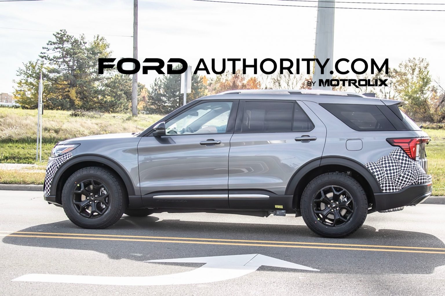 Ford Explorer lộ bản mới cho dân mê địa hình, dễ ra mắt năm nay cạnh tranh Palisade XRT- Ảnh 4.