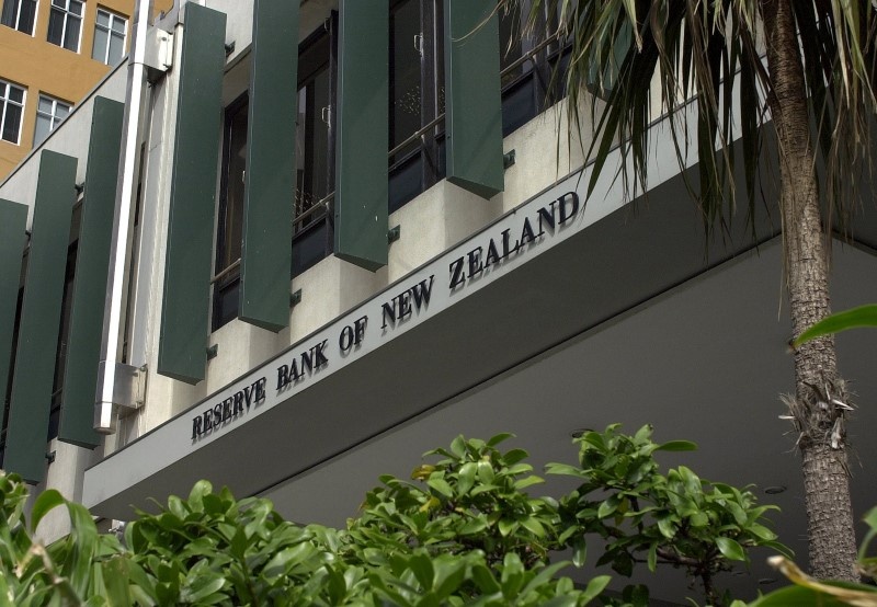 RBNZ hạ lãi suất và để ngỏ khả năng tiếp tục nới lỏng RBNZ hạ lãi suất, để ngỏ khả năng tiếp tục nới lỏng