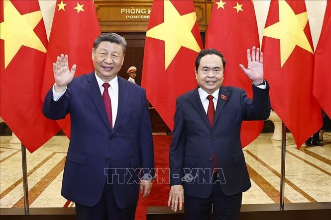 Chủ tịch Quốc hội Trần Thanh Mẫn và Tổng Bí thư, Chủ tịch nước Trung Quốc Tập Cận Bình - Ảnh: TTXVN
