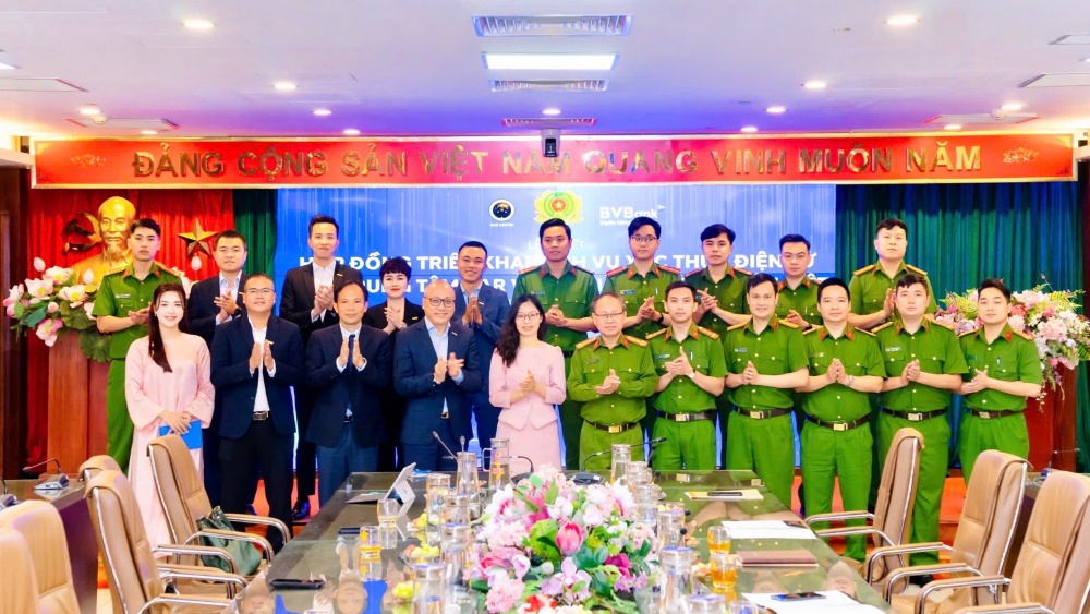 BVBank và RAR hợp tác triển khai dịch vụ định danh và xác thực điện tử qua VNeID BVBank và RAR hợp tác triển khai dịch vụ định danh và xác thực điện tử qua VNeID