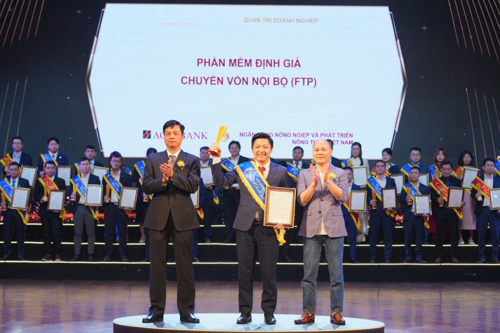 Agribank ghi dấu ấn với 6 sản phẩm – dịch vụ đạt Giải thưởng Sao Khuê 2025 Agribank ghi dấu ấn với 6 sản phẩm – dịch vụ đạt Giải thưởng Sao Khuê 2025