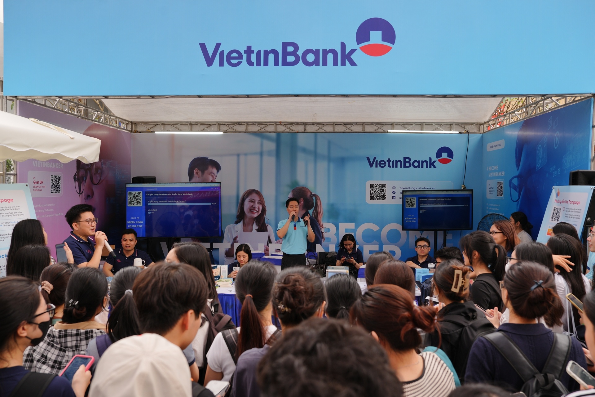 Cầu nối nhân lực 2025: Kết nối ước mơ, chạm tới tương lai Cầu nối nhân lực 2025: Kết nối ước mơ, chạm tới tương lai