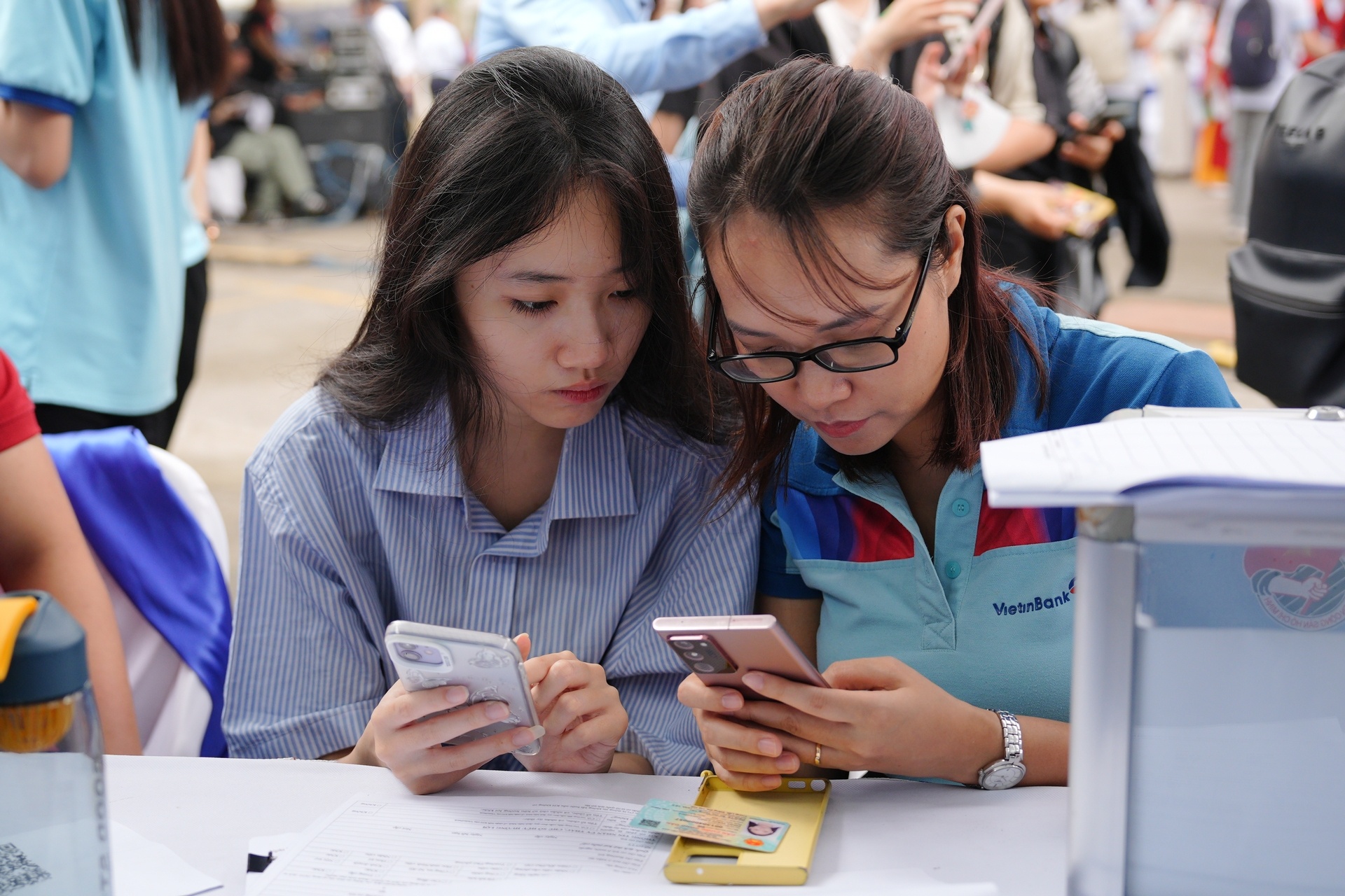 Cầu nối nhân lực 2025: Kết nối ước mơ, chạm tới tương lai Cầu nối nhân lực 2025: Kết nối ước mơ, chạm tới tương lai