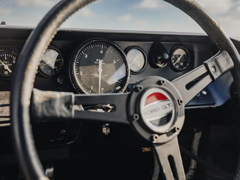 Ford GT40 Mk II 1966: “Tượng đài” đua xe được đấu giá hơn 13 triệu USD