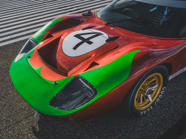 Ford GT40 Mk II 1966: “Tượng đài” đua xe được đấu giá hơn 13 triệu USD