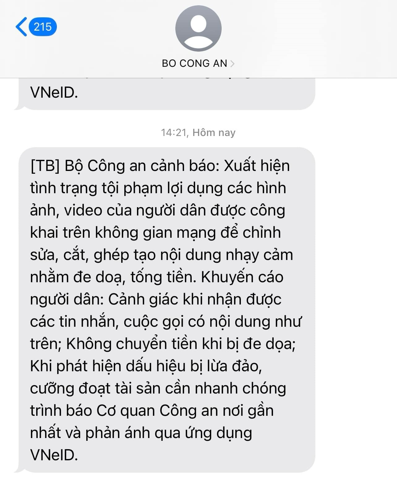 Ảnh chụp màn hình tin nhắn cảnh báo của Bộ Công an Ảnh chụp màn hình tin nhắn cảnh báo của Bộ Công an