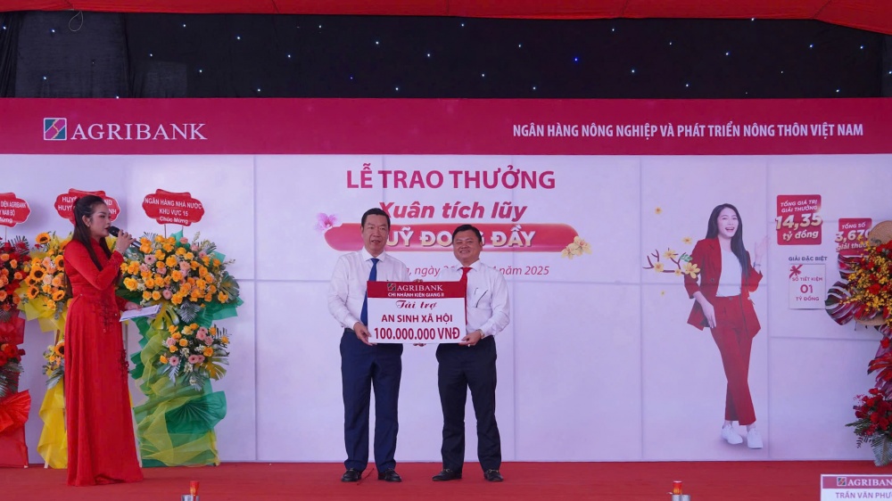 Agribank trao giải Đặc biệt trị 1 tỷ đồng chương trình Tiết kiệm dự thưởng “Xuân tích lũy - Quỹ đong đầy” Agribank trao giải Đặc biệt trị 1 tỷ đồng chương trình Tiết kiệm dự thưởng “Xuân tích lũy - Quỹ đong đầy”