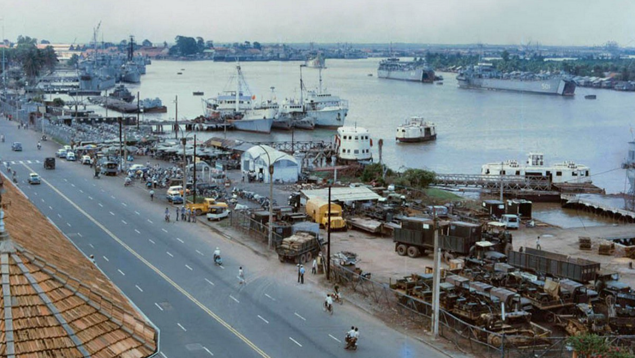 Chiến thắng 30/4/1975 - Nửa thế kỷ nhìn lại Chiến thắng 30/4/1975 Nửa thế kỷ nhìn lại