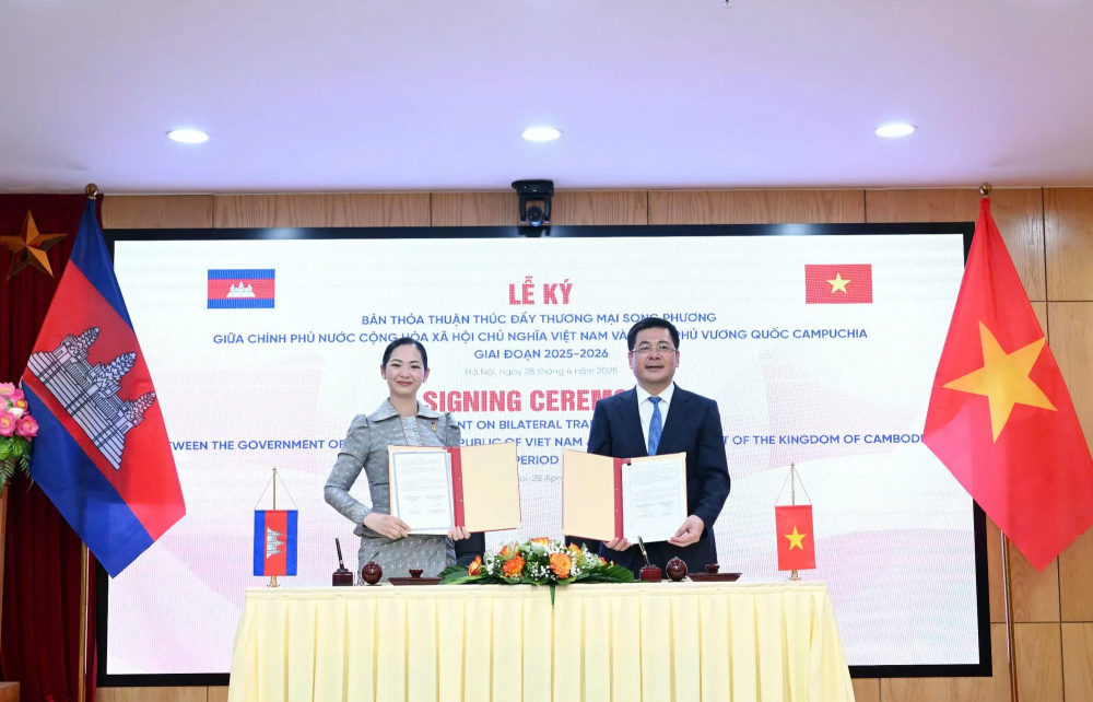 Việt Nam - Campuchia ký thỏa thuận thương mại ưu đãi thuế quan đặc biệt