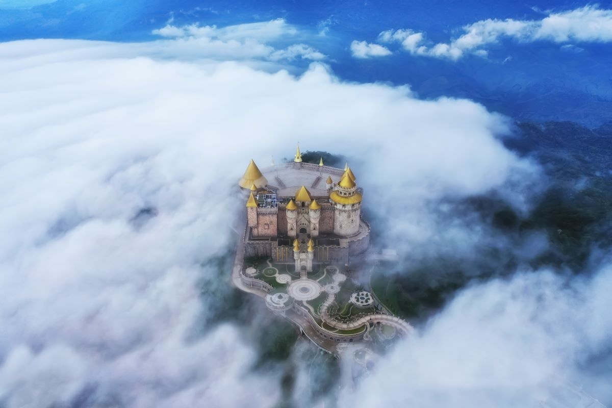 Lâu đài Mặt trăng - một trong những điểm nhấn hút khách tại Sun World Ba Na Hills Lâu đài Mặt trăng - một trong những điểm nhấn hút khách tại Sun World Ba Na Hills