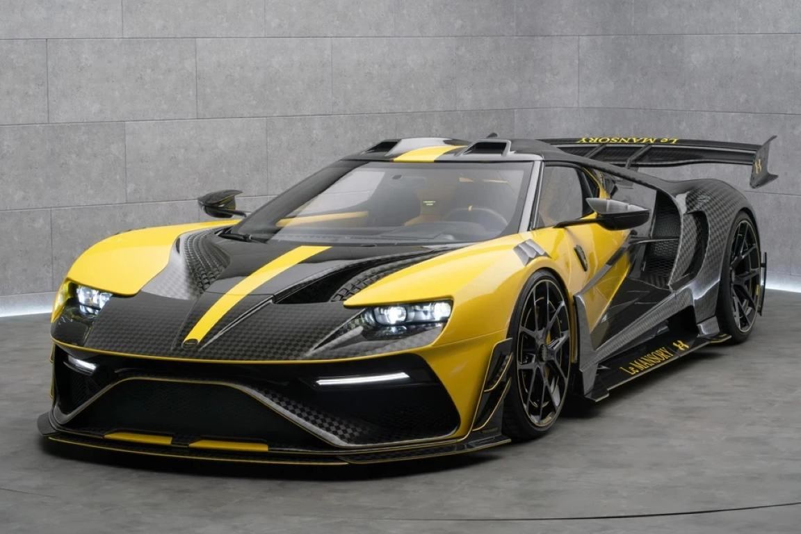 Siêu xe Ford GT Le Mansory kết hợp cùng Under Armour