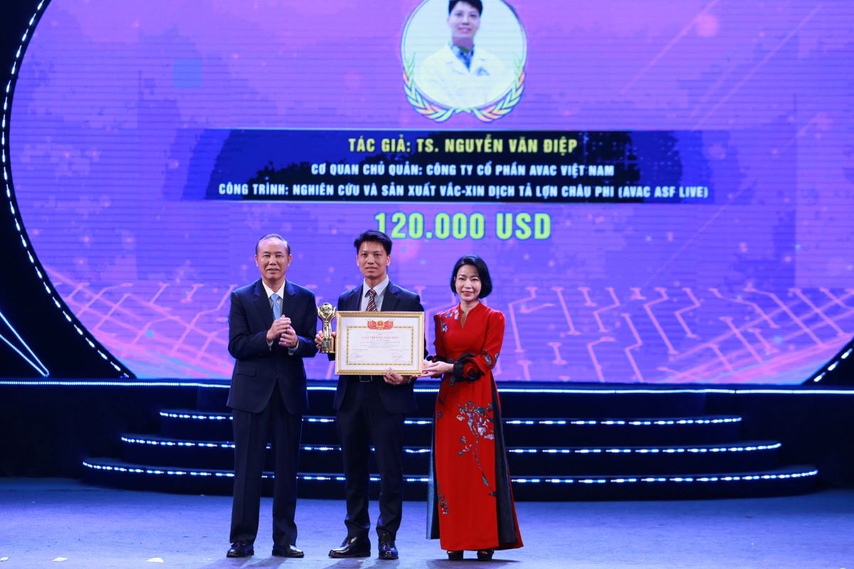 TS Nguyễn Văn Điệp, Công ty CP AVAC Việt Nam nhận Giải thưởng Bảo Sơn TS Nguyễn Văn Điệp, Công ty CP AVAC Việt Nam nhận Giải thưởng Bảo Sơn