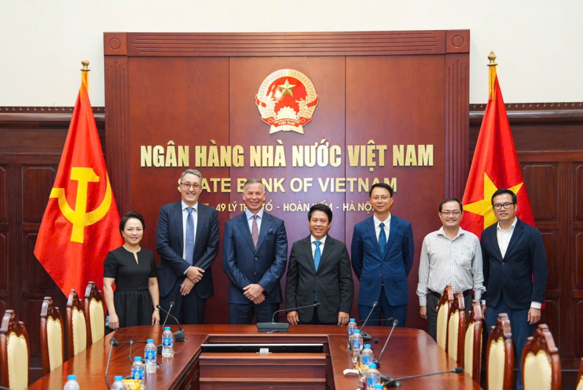 Phó Thống đốc NHNN Phạm Tiến Dũng làm việc với Chủ tịch Visa châu Á - Thái Bình Dương