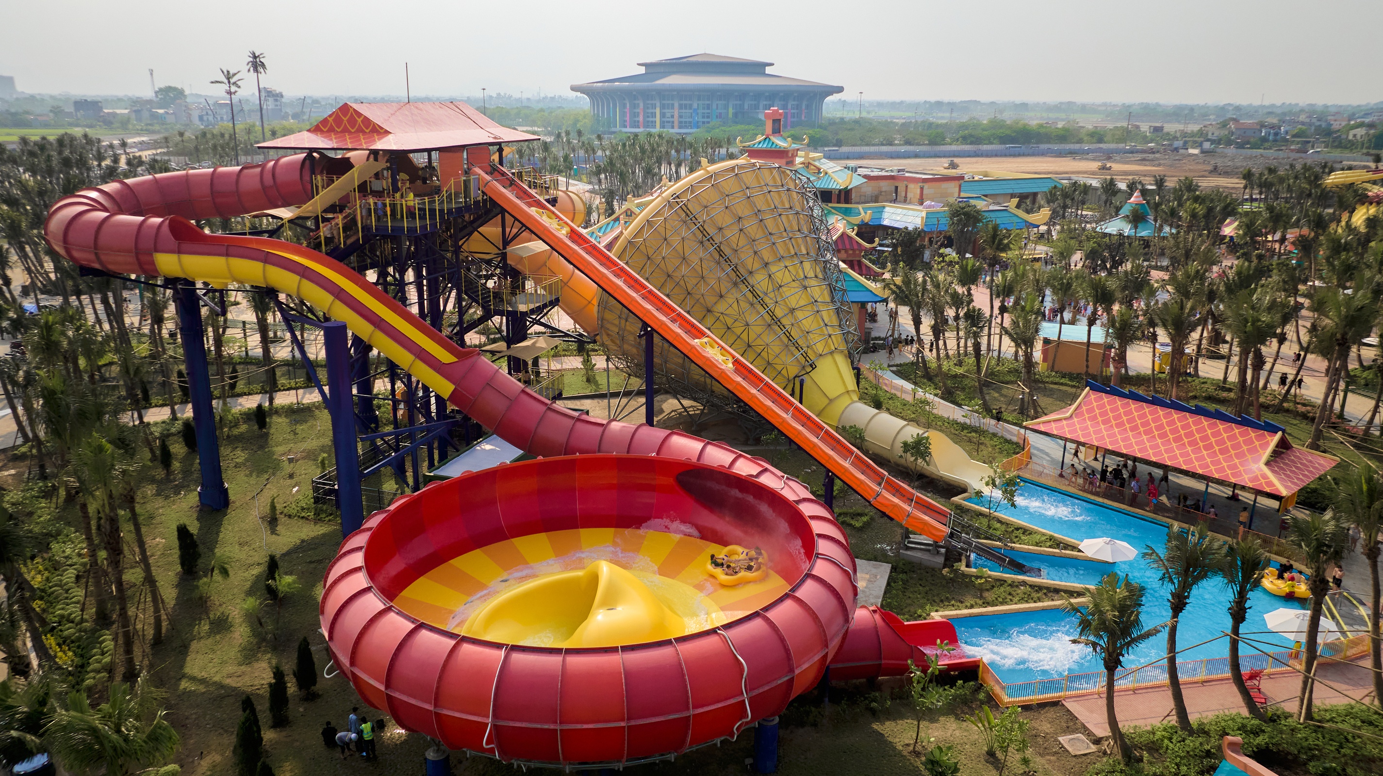 Tổ hợp trò chơi hiện đại quy tụ tại Công viên Sun World (Ảnh: Ánh Dương) Tổ hợp trò chơi hiện đại quy tụ tại Công viên Sun World (Ảnh: Ánh Dương)