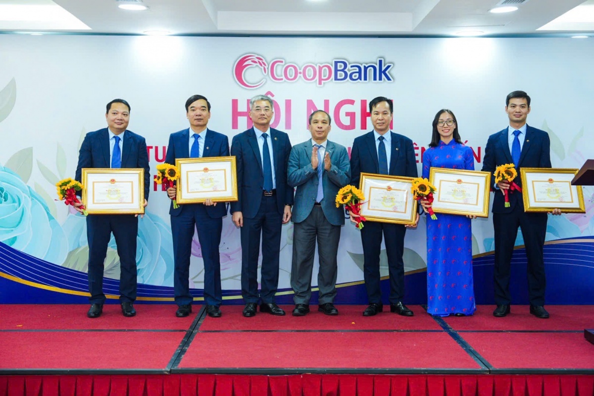 Thi đua đưa Co-opBank trở thành trung tâm liên kết, hỗ trợ, dẫn dắt hệ thống QTDND