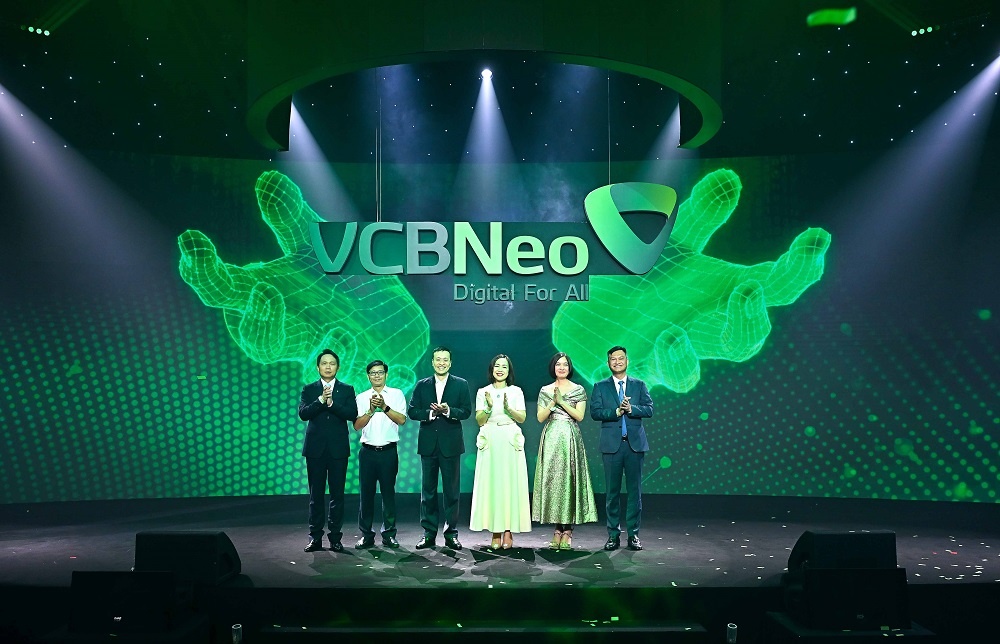 Lễ công bố thương hiệu VCBNeo và ứng dụng ngân hàng số NeoOne Lễ công bố thương hiệu VCBNeo và ứng dụng ngân hàng số NeoOne
