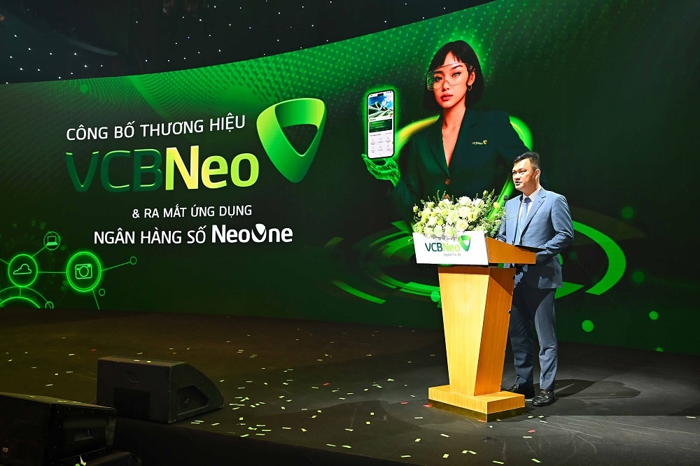 Ông Nguyễn Anh Tuấn - Tổng Giám đốc VCBNeo phát biểu tại sự kiện Ông Nguyễn Anh Tuấn - Tổng Giám đốc VCBNeo phát biểu tại sự kiện