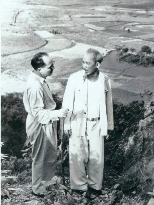 Xây dựng con người ngân hàng có tâm, có tầm, vươn mình cùng đất nước Xây dựng con người ngân hàng có tâm, có tầm, vươn mình cùng đất nước