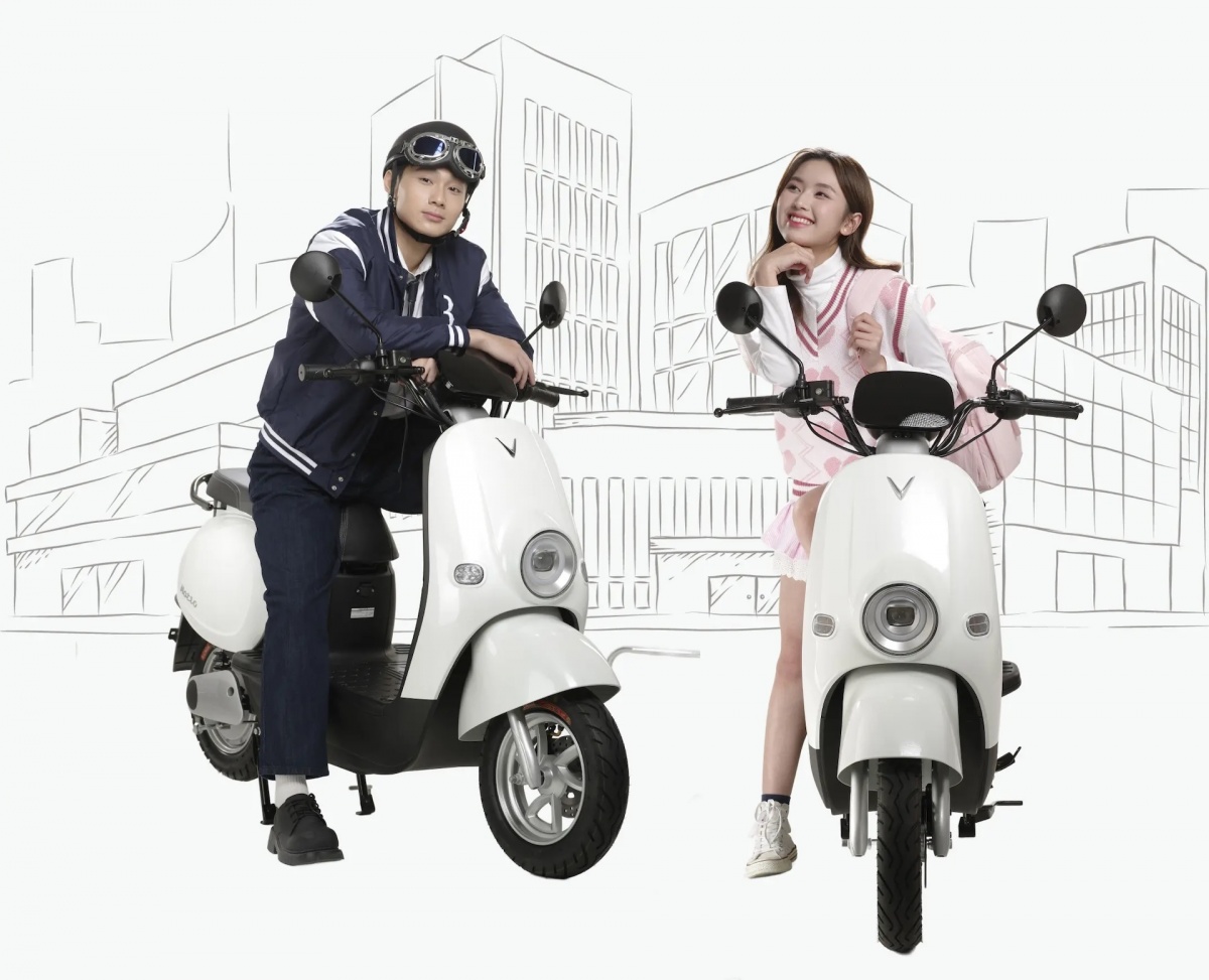 Chiến dịch “Mãnh liệt Tinh thần Việt Nam - Vì tương lai xanh” lần thứ 3 là chương trình đặc biệt, tạo cơ hội tiếp cận xe điện với giá tốt nhất cho mọi người để thúc đẩy mạnh mẽ việc chuyển đổi xanh, giảm ô nhiễm môi trường. Chiến dịch “Mãnh liệt Tinh thần Việt Nam - Vì tương lai xanh” lần thứ 3 là chương trình đặc biệt, tạo cơ hội tiếp cận xe điện với giá tốt nhất cho mọi người để thúc đẩy mạnh mẽ việc chuyển đổi xanh, giảm ô nhiễm môi trường.