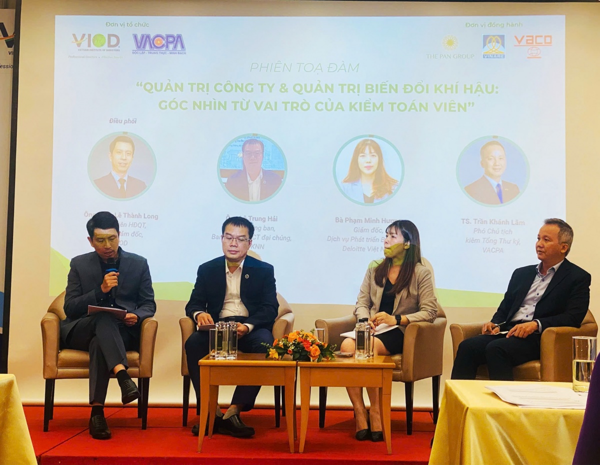 Các diễn giả chia sẻ tại sự kiện Các diễn giả chia sẻ tại sự kiện