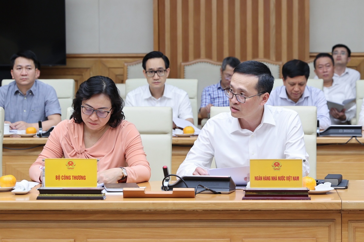 Đại diện các bộ, ngành tham dự cuộc họp - Ảnh: VGP/Nhật Bắc