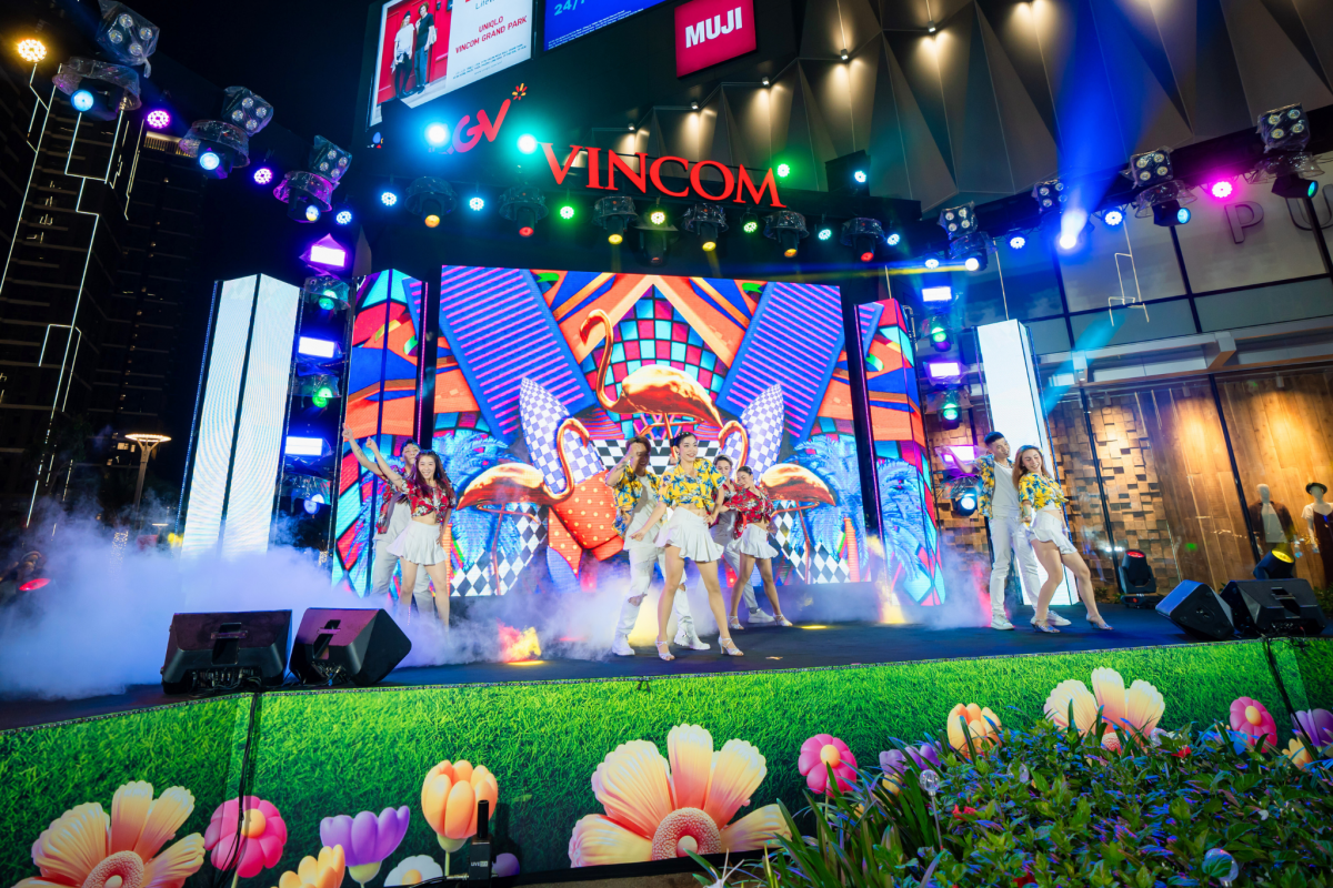 Vincom Summer Fest - đại tiệc văn hóa, ẩm thực và giải trí dành cho các gia đình Vincom Summer Fest - đại tiệc văn hóa, ẩm thực và giải trí dành cho các gia đình