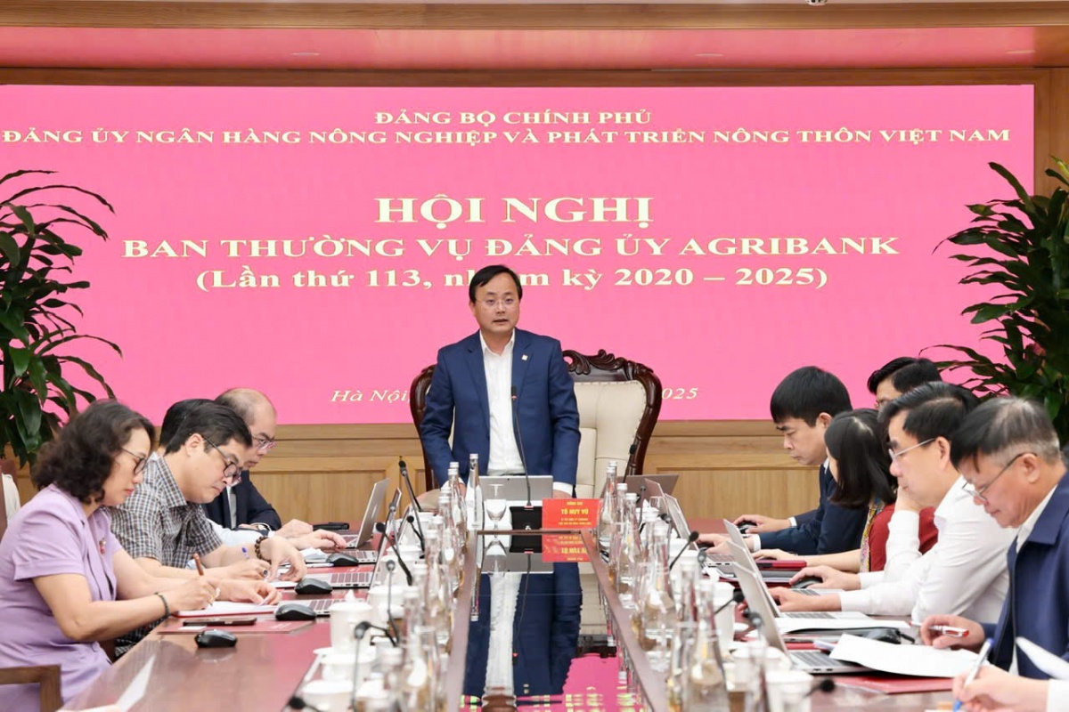 Agribank - Tiên phong đổi mới sáng tạo, chuyển đổi số để phát triển bền vững Agribank - Tiên phong đổi mới sáng tạo, chuyển đổi số để phát triển bền vững