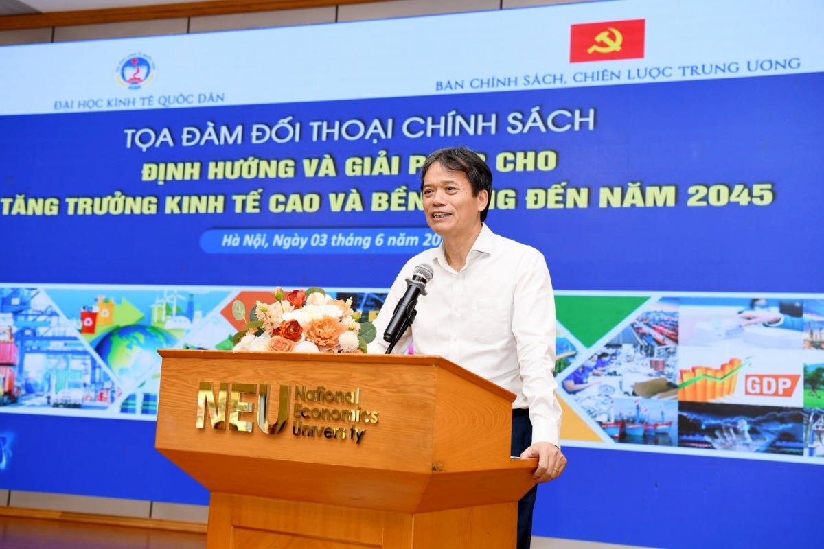GS.TS Phạm Hồng Chương, Giám đốc Đại học Kinh tế Quốc dân