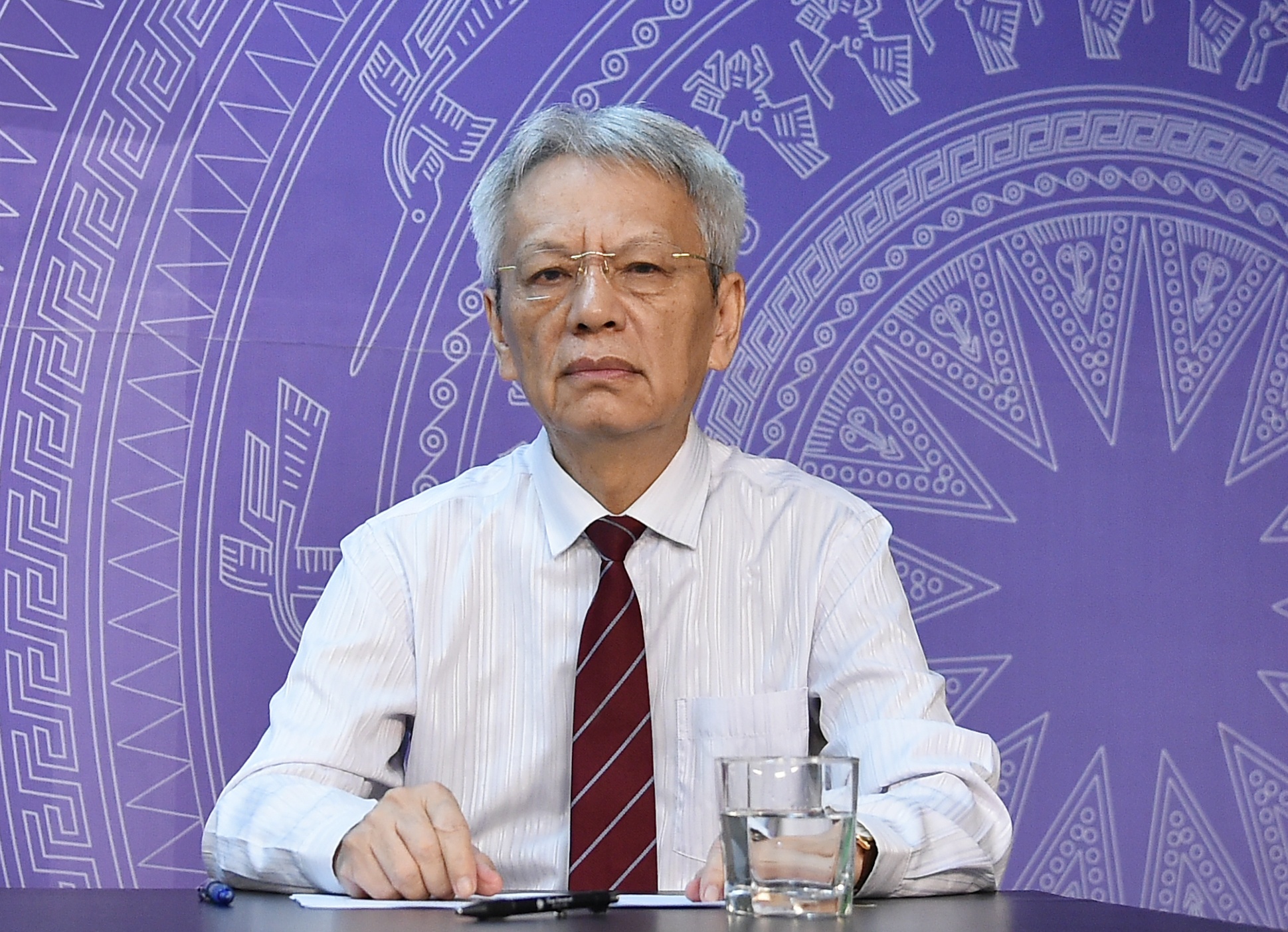 TS. Nguyễn Sĩ Dũng điều phối chương trình Tọa đàm - Ảnh: VGP/Dương Tuấn TS. Nguyễn Sĩ Dũng điều phối chương trình Tọa đàm - Ảnh: VGP/Dương Tuấn