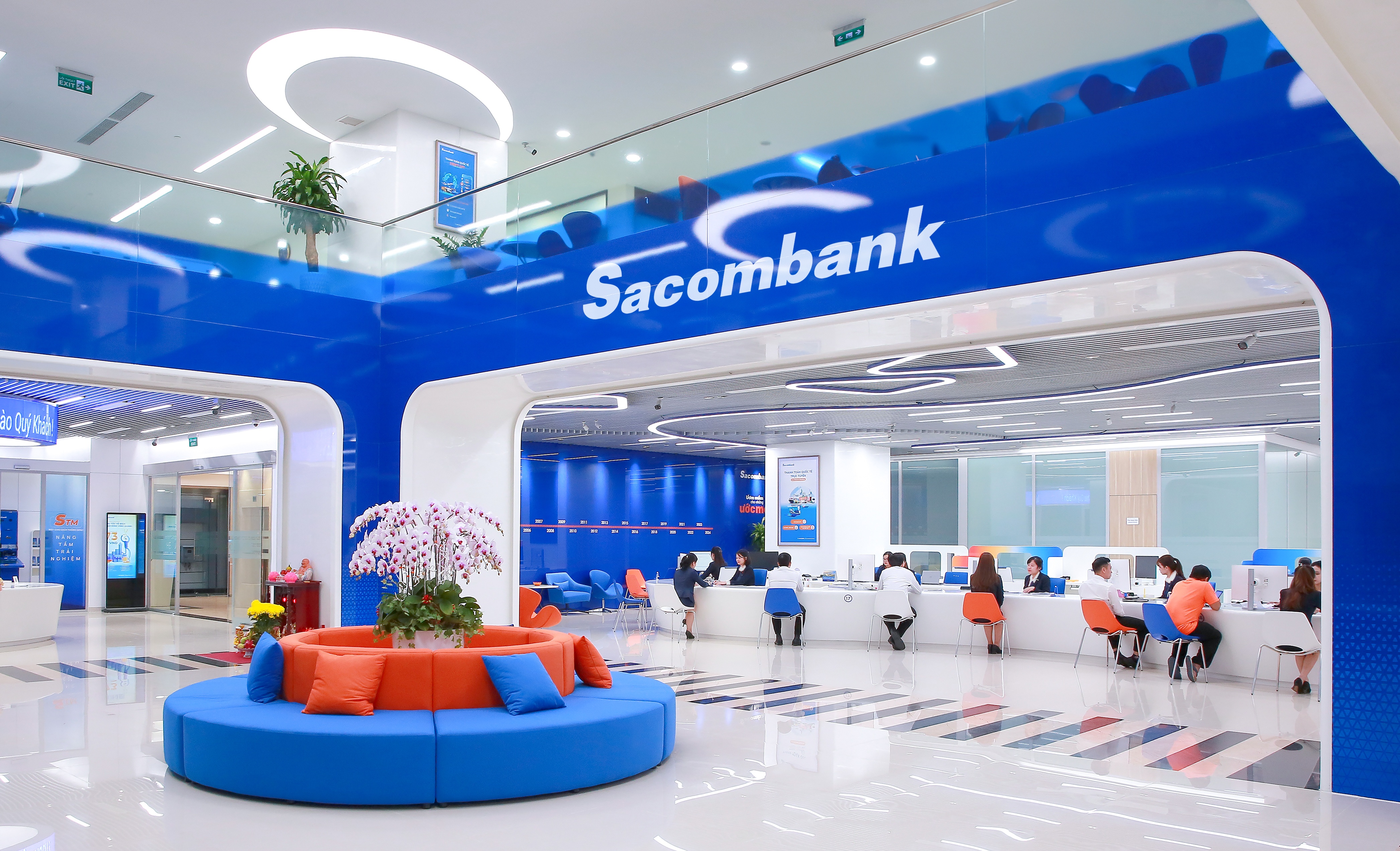 Chuyển đổi số không phải là đổi phần mềm hay app ngân hàng. Đó là chuyển đổi toàn bộ cấu trúc niềm tin của khách hàng vào tổ chức.