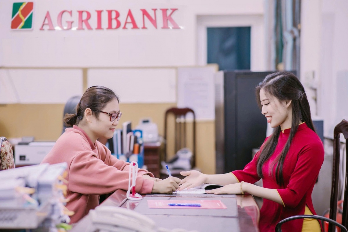 Agribank tạo cơ hội cho người trẻ tiếp cận nguồn vốn để “an cư” Agribank tạo cơ hội cho người trẻ tiếp cận nguồn vốn để “an cư”